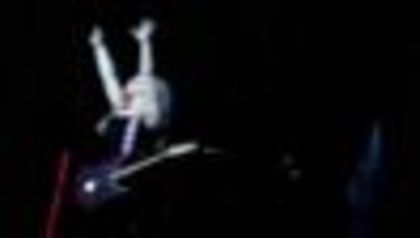 thumb_Avril_Lavigne_-_Hong_Kong_-_246