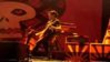 thumb_Avril_Lavigne_-_Hong_Kong_-_280