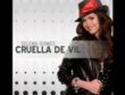 6 - cruella de vil selena gomez