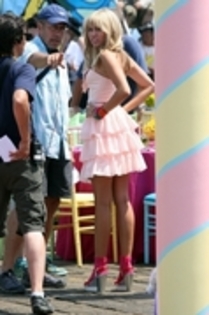 31608335_QKSHGMPAU - Super club Miley