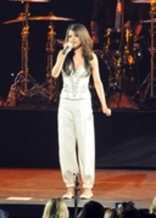 31955089_JZNXLZAPB - Super club Selena