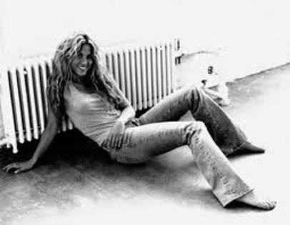 x - shakira