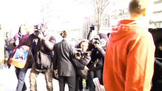 bscap0037 - WTH TV - What the paparazzi - Captures by me