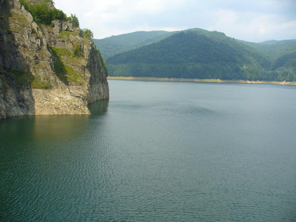 UN LAC MARE - POZE DIN FRUMOASA ROMANIE