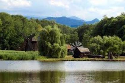 MOARA DE VANT DE LA SIBIU - POZE DIN FRUMOASA ROMANIE