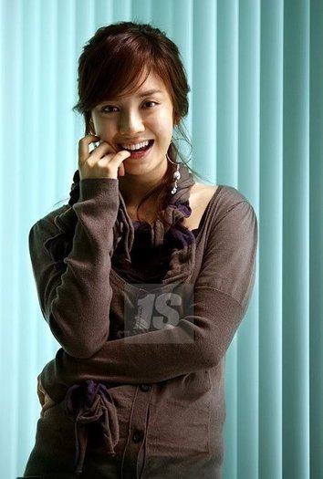 38458_146884925326573_100000152005264_424483_8358351_n - a---ji hyo song---a