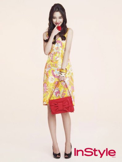 180627_198065346875197_100000152005264_771352_4336892_n - a---ji hyo song---a