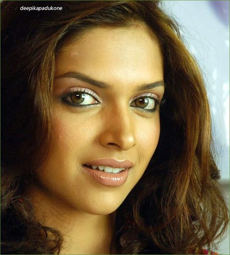 gbig13[1] - Deepika poze