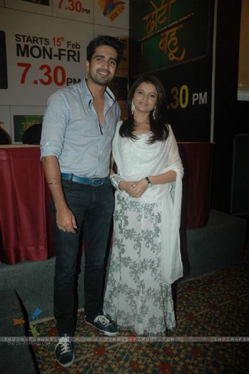 120659-rubina-and-avinash-at-media-meet-of-zee-tv-choti-bahu-at-jw-mar