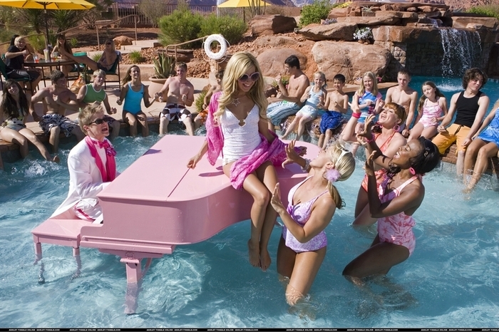 30080884_QPYBXXAYH[1]