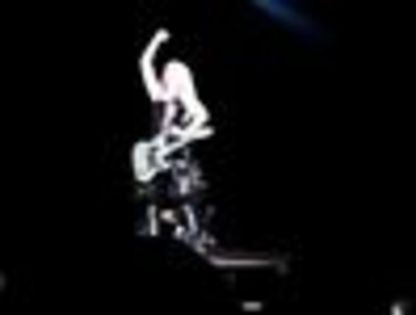 thumb_Avril_Lavigne_-_Toronto_TBDT_-_012 - Abbey - Dawn -  alte -  poze