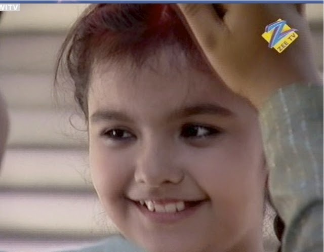 32053184_XEDIQEEZA