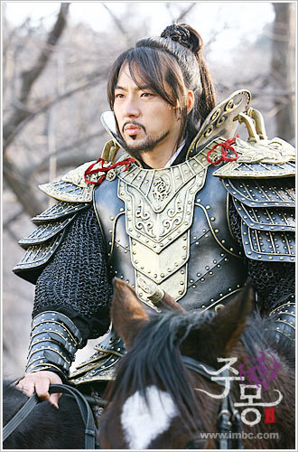 DAR NU VOI RENUNTA USOR LA EA - A JUMONG PARODIE HAZLIE