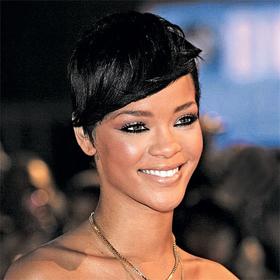 Rihanna Hair shortcut style - poze rihana