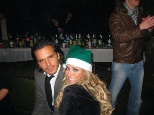 1234813228269_f - Anahi con sus amigos