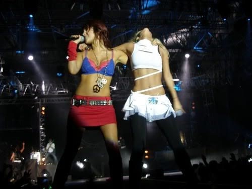 202381 - Anahi si Dulce Maria