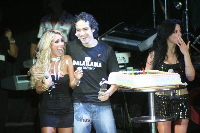 0,m,8 - Anahi si Alfonso