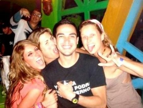 0quqswrdspz5wsdq - Anahi si Alfonso