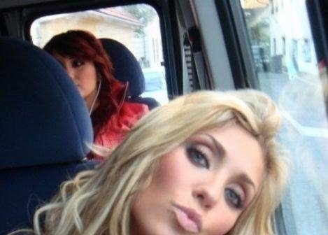 1242638312593_f - 00 Anahi 002
