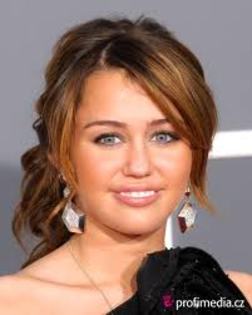 mh njhgy - Album cu Miley cyrus pt missdeeutza