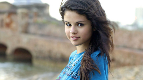 SeLena-selena-gomez-15541184-500-281