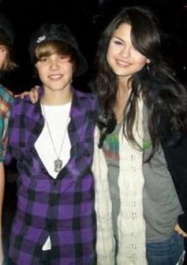 Selena-Gomez-Justin-Bieber - selena gomez si justin bieber