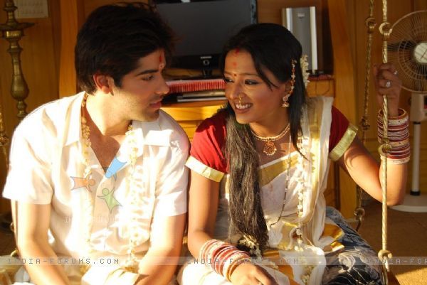 33153-ranvir-and-ragini-in-kerala - SAPNA BABUL KA BIDAAI ALL PICTURES AND WALLPAPERS