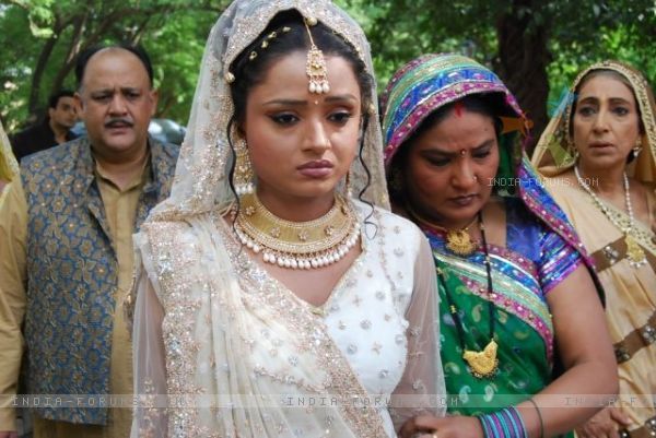 33236-a-still-from-the-show-sapna-babul-ka-bidaai - SAPNA BABUL KA BIDAAI ALL PICTURES AND WALLPAPERS