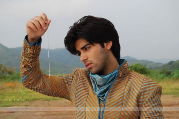 33312-ranvir-rajvansh-looking-depressed - SAPNA BABUL KA BIDAAI ALL PICTURES AND WALLPAPERS