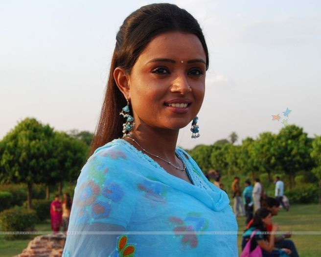 33362-a-still-image-of-raginioi - SAPNA BABUL KA BIDAAI ALL PICTURES AND WALLPAPERS