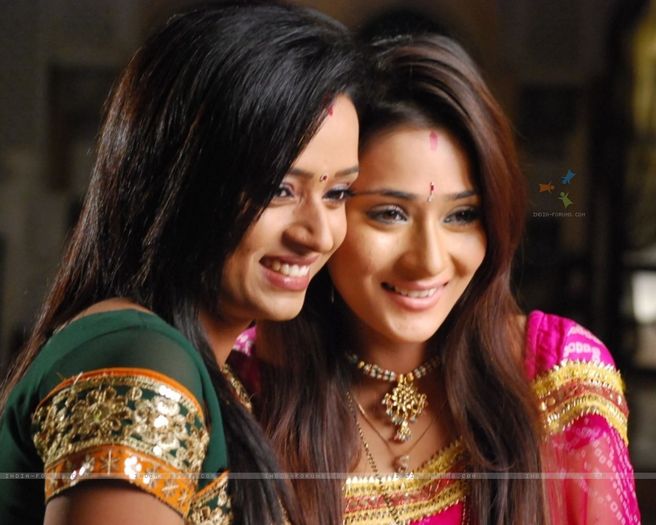 58375-still-from-tv-show-bidaai6y