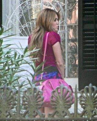 26863717_MHXWDQZZL - 3HaNnAh MoNtAnA