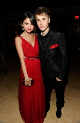 2 - xSelena 28 februarie 2011 Vanity Fair Oscar Party