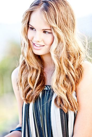 aad793bca3a043538fc11e4d2719df83.1600x1200 - xDebby Ryan Magazine H Shoot cu Shaw Joey