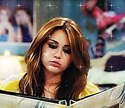 23508875_YNYAZLAJH - miley cyrus  very sweety