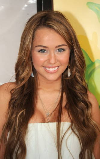 31916872_CAJTARTJQ - miley cyrus  very sweety