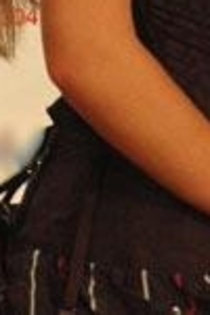 Belinda_1250341086_3_008