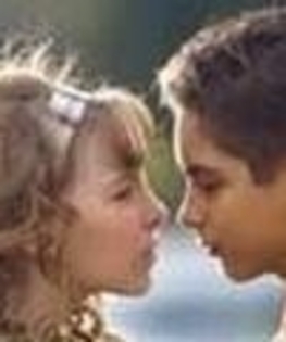 Belinda_1259471895_0_002