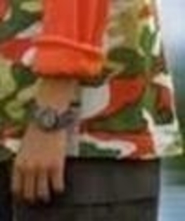 Belinda_1259471895_0_009