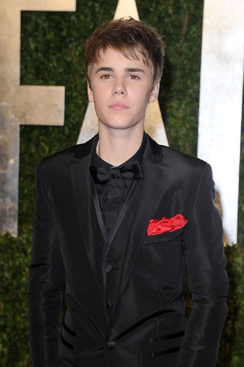 Justin+Bieber+2011+Vanity+Fair+Oscar+Party+Abyrgf7EaORl - justin bieber 2011