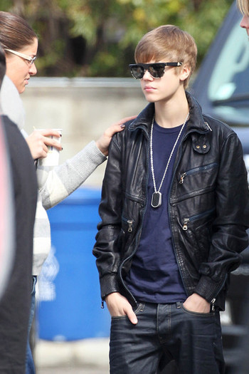 Justin+Bieber+Justin+Bieber+Prepares+Film+eaO9oWs7fhul - justin bieber 2011
