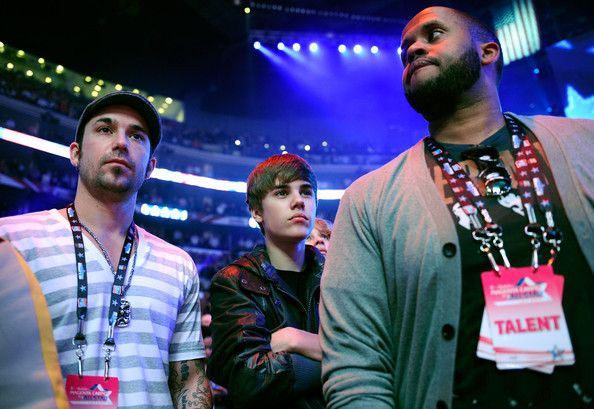 Justin+Bieber+2011+NBA+Star+Game+Performances+EokUU8waxpol - justin bieber 2011