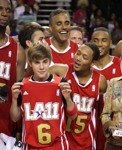 Justin+Bieber+2011+BBVA+NBA+Star+Celebrity+p7J3DeyPEvDl - justin bieber 2011