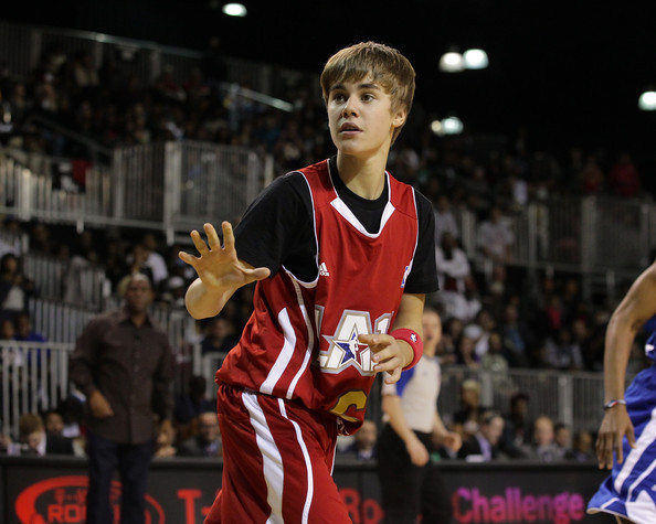 Justin+Bieber+2011+NBA+Star+Celebrity+Game+o3ZvlURFh9Bl - justin bieber 2011