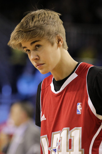 Justin+Bieber+2011+NBA+Star+Celebrity+Game+QeXXziwmRpml