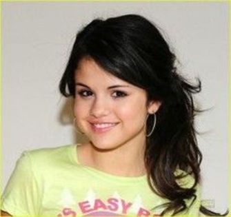 Selena-Gomez--pradata-de-hackeri - fan club selena