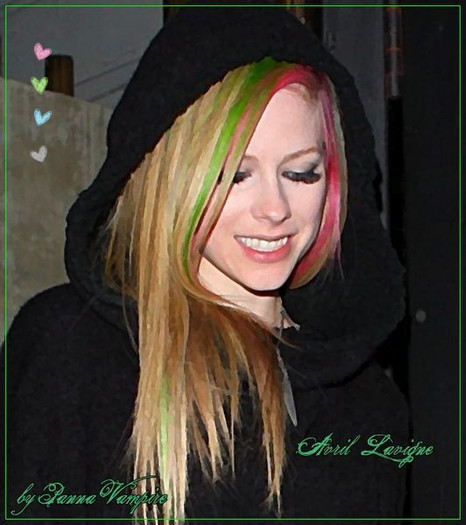 0086637907 - Avril Lavigne - M am maturizat - Interviu ROMANIA