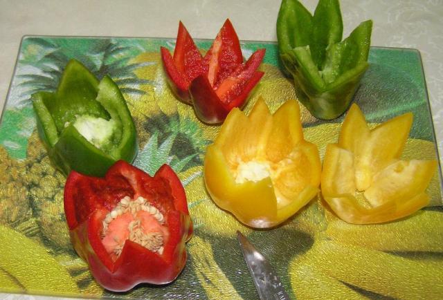 ardei decupati floricele