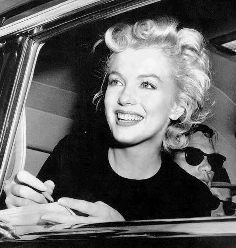 marilyn-monroe-20060111-100686 - sanda