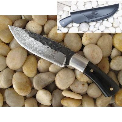 Damasc 1095 = 415 lei; Dimensiuni: lungimea lamei este de 15 cm,iar a manerului de 11 cm - lungime totala 26 cm. Manerul es
